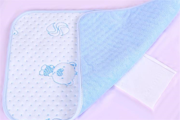 武康郑钱婴儿用品